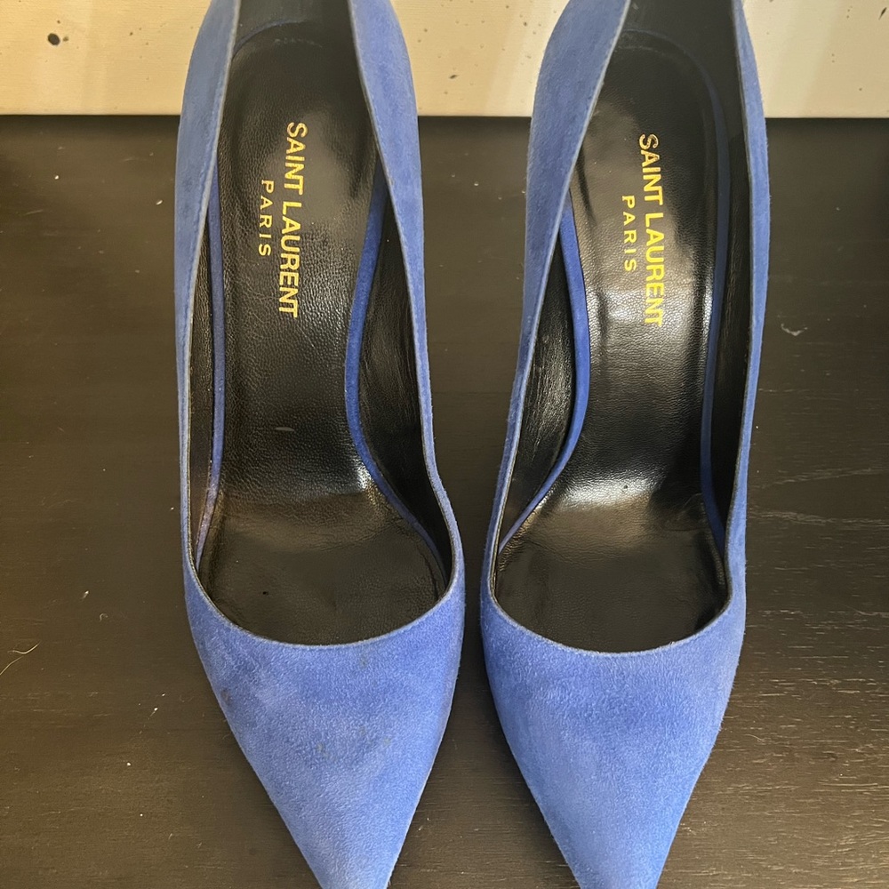 Saint Laurent Blue Seude Heels - Picture 2 of 9